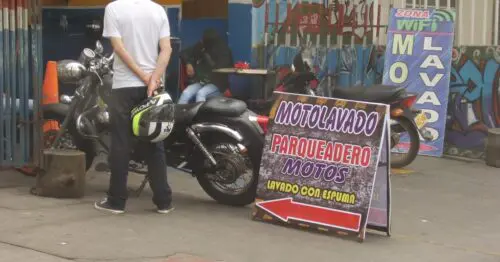 MOTO LAVADO CALLE 38B 73C 45 SUR MOTO LAVADO CALLE 38B 73C 45 SUR